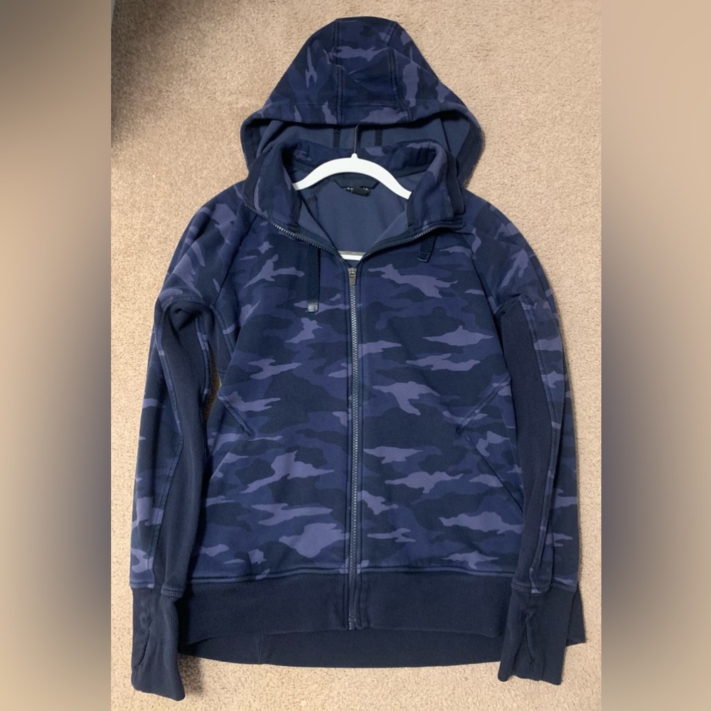 Athleta blue camo Triumph hoodie
